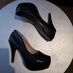 Black heels/platform